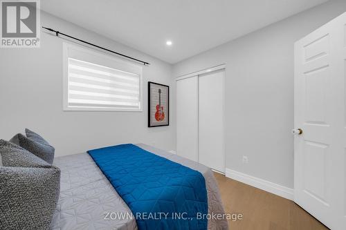 5253 Bushelgrove Circle, Mississauga, ON - Indoor Photo Showing Bedroom