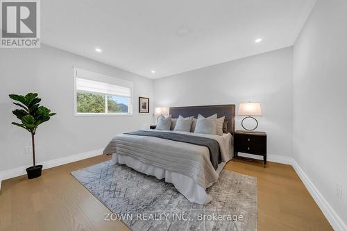 5253 Bushelgrove Circle, Mississauga, ON - Indoor Photo Showing Bedroom