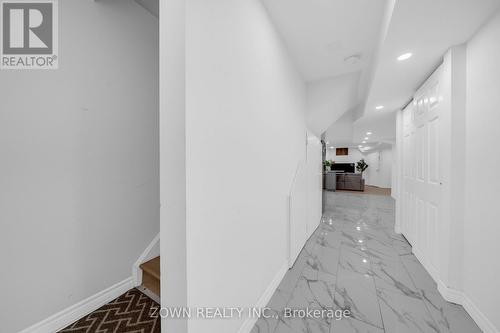 5253 Bushelgrove Circle, Mississauga, ON - Indoor Photo Showing Other Room