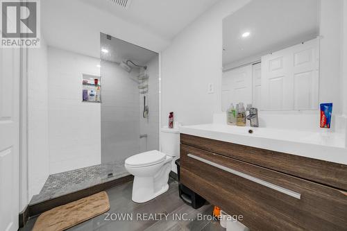 5253 Bushelgrove Circle, Mississauga, ON - Indoor Photo Showing Bathroom