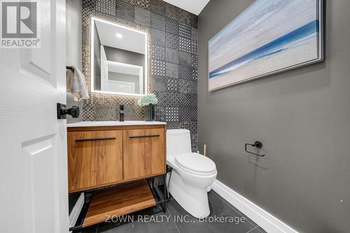 5253 Bushelgrove Circle, Mississauga, ON - Indoor Photo Showing Bathroom