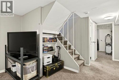 23 Kipling Road, Hamilton, ON - Indoor Photo Showing Other Room