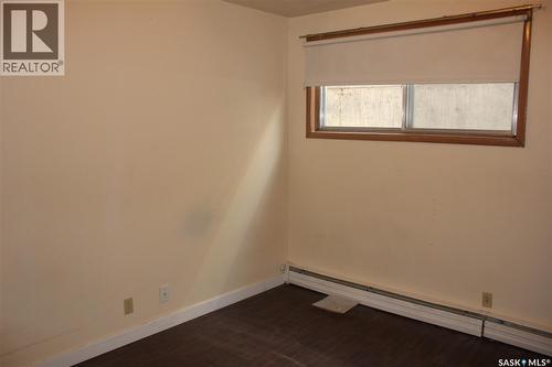 459 6Th Avenue Nw, Swift Current, SK - Indoor Photo Showing Other Room