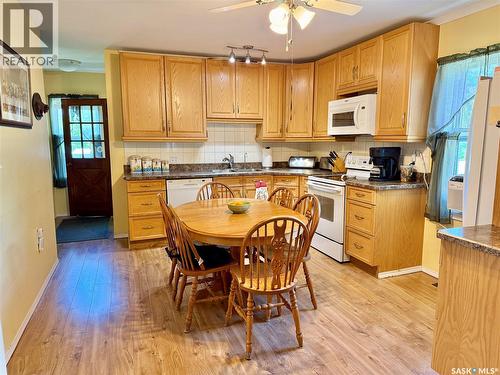 315 3Rd Avenue W, Debden, SK - Indoor Photo Showing Kitchen With Double Sink