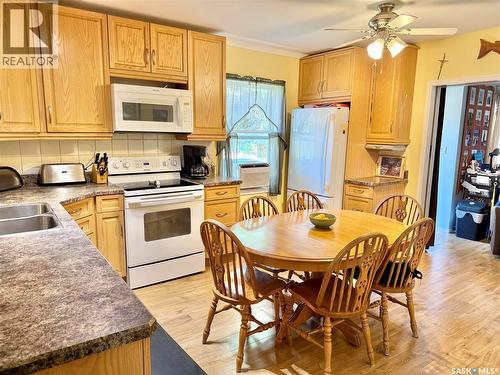 315 3Rd Avenue W, Debden, SK - Indoor