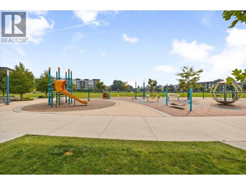 It's prime location! - 1775 Chapman Place Unit# Ph06, Kelowna, BC 