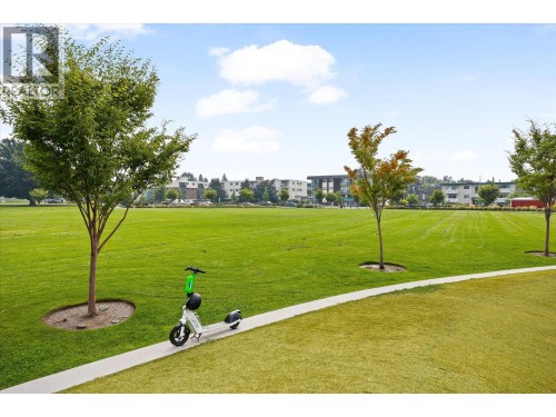 Peaceful lobby with two elevators for your connivence - 1775 Chapman Place Unit# Ph06, Kelowna, BC 