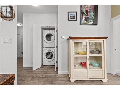 In-suite laundry - 1775 Chapman Place Unit# Ph06, Kelowna, BC 