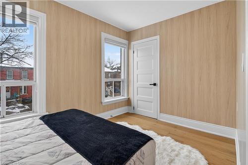 23 Edward Street, Hamilton, ON - Indoor Photo Showing Bedroom