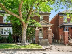 511 Donlands Avenue Toronto, ON M4J 3S4