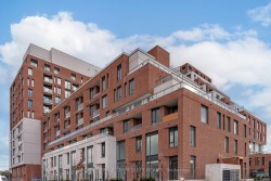 719-3100 Keele Street  Toronto, ON M3M 0E1