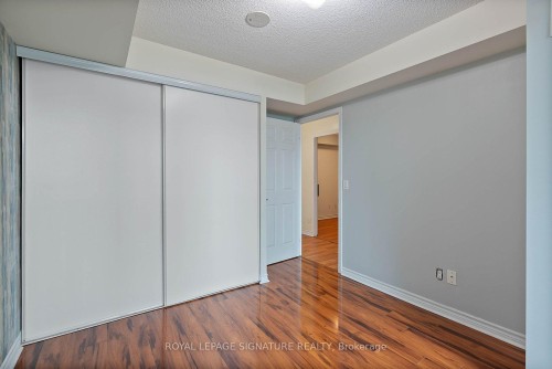 801-19 Grand Trunk Crescent, Toronto, ON - Indoor Photo Showing Other Room