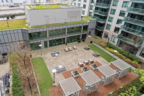 801-19 Grand Trunk Crescent, Toronto, ON - Outdoor