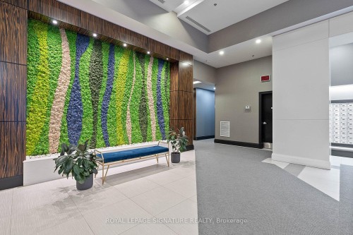 801-19 Grand Trunk Crescent, Toronto, ON - Indoor Photo Showing Other Room