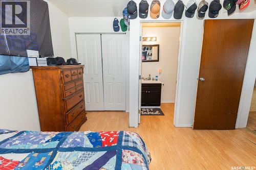 315 Atlantic Avenue, Kerrobert, SK - Indoor Photo Showing Bedroom