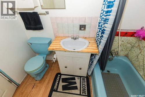 315 Atlantic Avenue, Kerrobert, SK - Indoor Photo Showing Bathroom