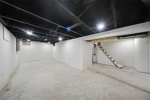 324 Yale Ave, Winnipeg, MB - Indoor Photo Showing Bathroom