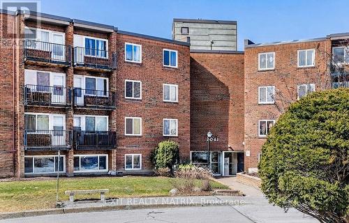 402C - 2041 ARROWSMITH DRIVE  Ottawa, ON K1J 7V7