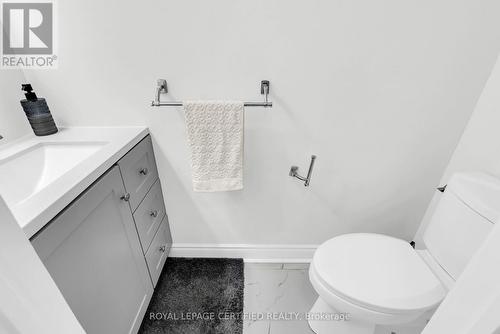 729 Turrell Crescent, Milton, ON - Indoor Photo Showing Bathroom