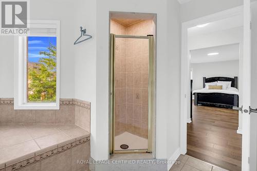729 Turrell Crescent, Milton, ON - Indoor Photo Showing Bathroom
