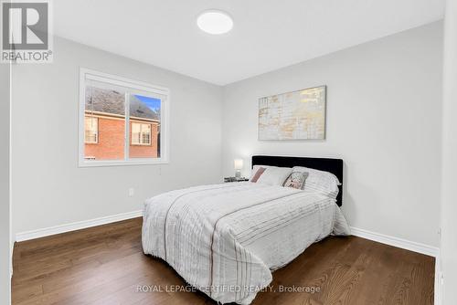729 Turrell Crescent, Milton, ON - Indoor Photo Showing Bedroom