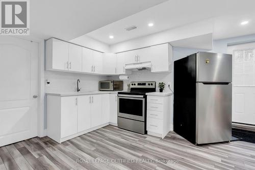 729 Turrell Crescent, Milton, ON - Indoor Photo Showing Kitchen
