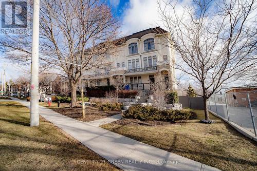 5 - 3071 CAWTHRA ROAD  Mississauga, ON L5A 2X4