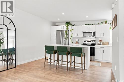12 651 Dubois Crescent, Saskatoon, SK - Indoor Photo Showing Kitchen
