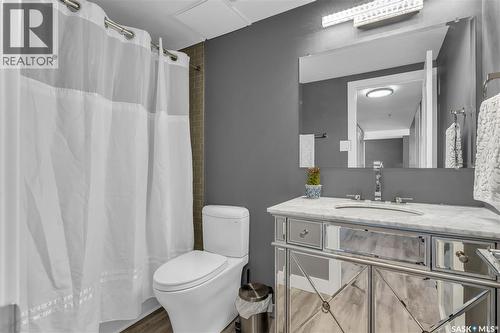 1606 320 5Th Avenue N, Saskatoon, SK - Indoor Photo Showing Bathroom