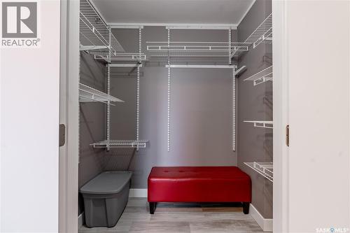 1606 320 5Th Avenue N, Saskatoon, SK - Indoor With Storage