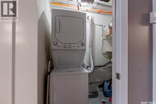 1606 320 5Th Avenue N, Saskatoon, SK - Indoor Photo Showing Laundry Room
