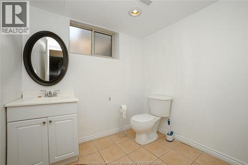 39 Patricia Street, St. Thomas, ON - Indoor Photo Showing Bathroom