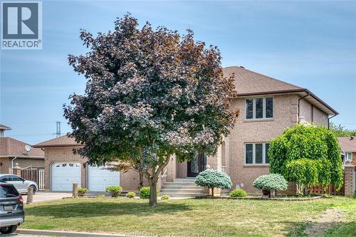 2350 Docherty Drive, Tecumseh, ON - Outdoor
