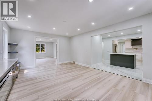 2350 Docherty Drive, Tecumseh, ON - Indoor