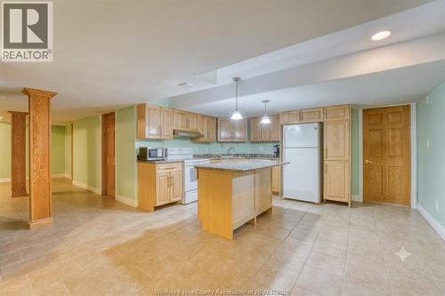 2350 Docherty Drive, Tecumseh, ON - Indoor Photo Showing Kitchen