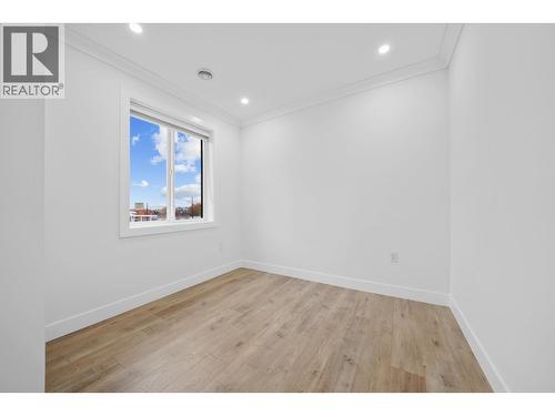 2995 E 17Th Avenue, Vancouver, BC - Indoor Photo Showing Other Room