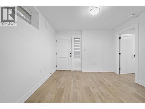 2995 E 17Th Avenue, Vancouver, BC - Indoor Photo Showing Other Room