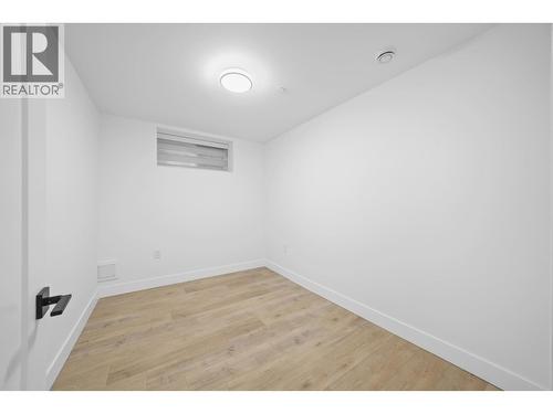 2995 E 17Th Avenue, Vancouver, BC - Indoor Photo Showing Other Room
