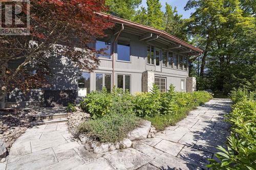 Stone Walkways - 9135 Sideroad 24 Side Road, Erin, ON - Outdoor
