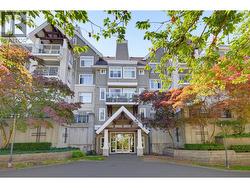 408 1428 PARKWAY BOULEVARD  Coquitlam, BC V3E 3L8