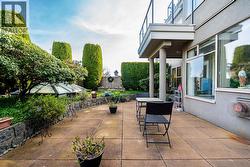 204 1765 MARINE DRIVE  West Vancouver, BC V7V 1J5