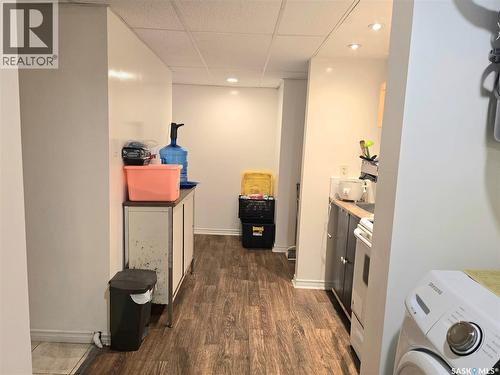 442 Douglas Crescent, Saskatoon, SK - Indoor Photo Showing Laundry Room