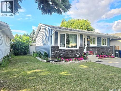 442 Douglas Crescent, Saskatoon, SK - Outdoor