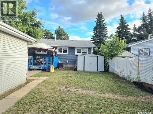 442 Douglas Crescent, Saskatoon, SK - Outdoor