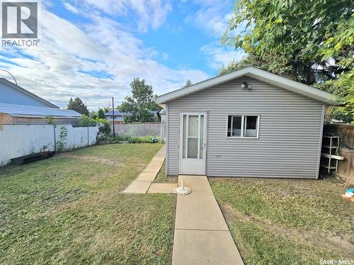 442 Douglas Crescent, Saskatoon, SK - Outdoor