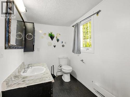 200-26 Azure Road, Whitehorse, YT - Indoor Photo Showing Bathroom