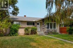 328 86 Avenue SE  Calgary, AB T2H 1N7