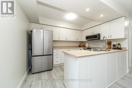 44 Tincomb Crescent, Whitby, ON 