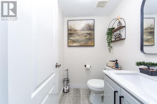 44 Tincomb Crescent, Whitby, ON 