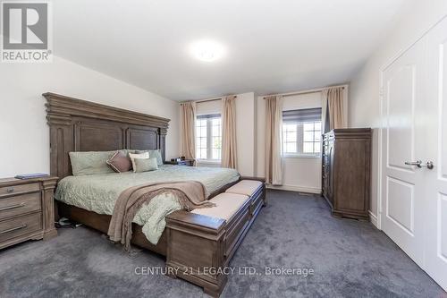 44 Tincomb Crescent, Whitby, ON 